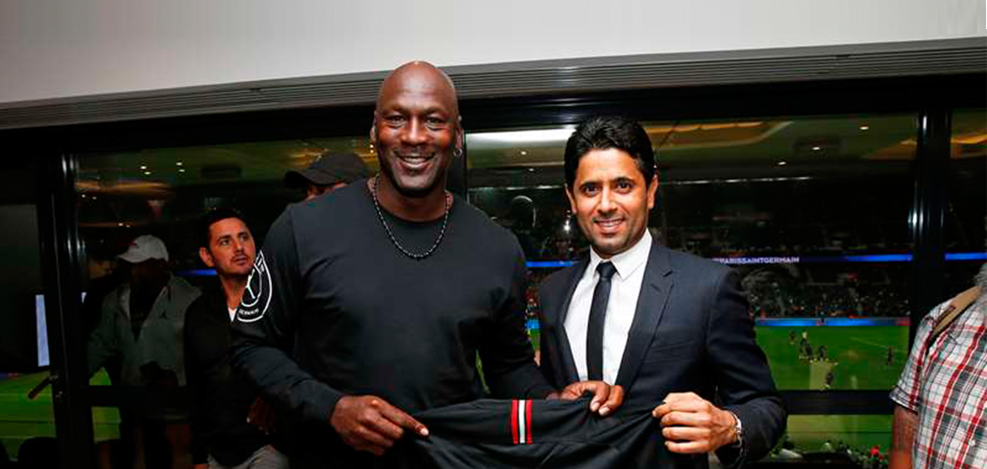 MICHAEL JORDAN VISITS PSG