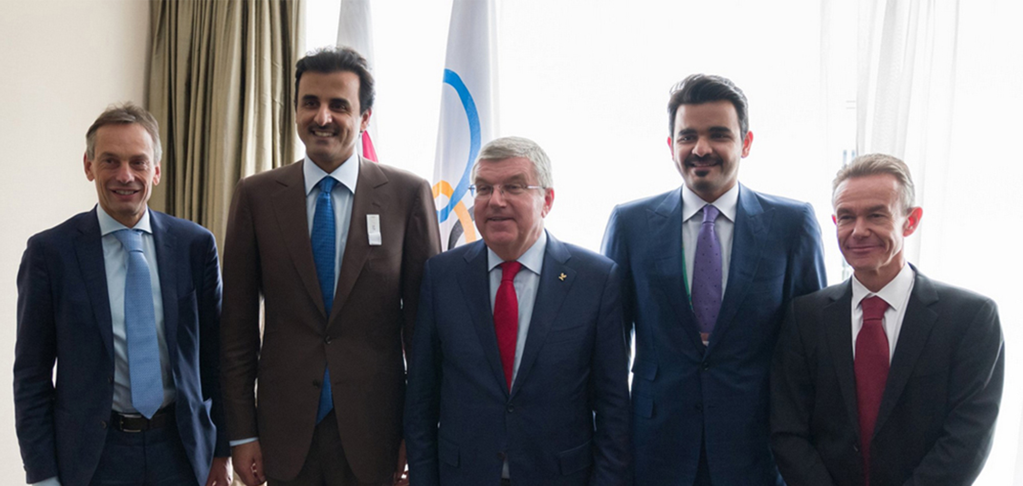 HH THE EMIR MEETS PRESIDENT OF IOC