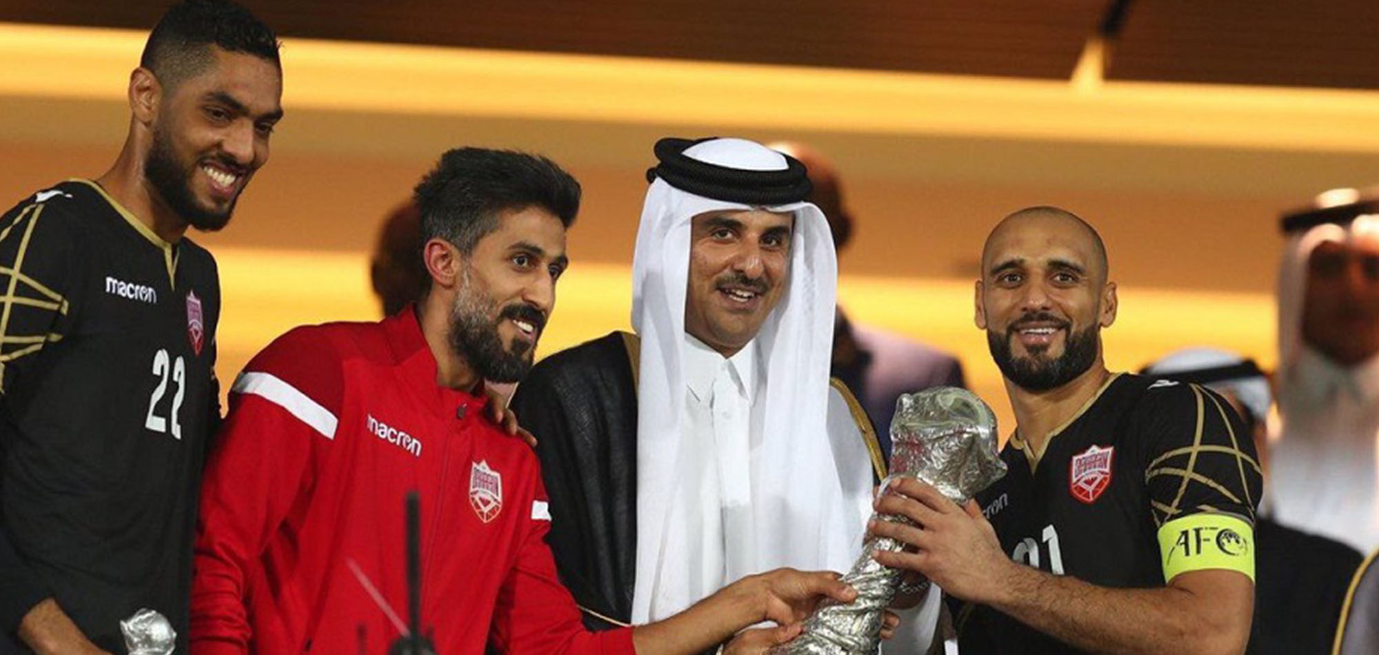 HH the Amir crowns the winners of 24th Arabian Gulf Cup