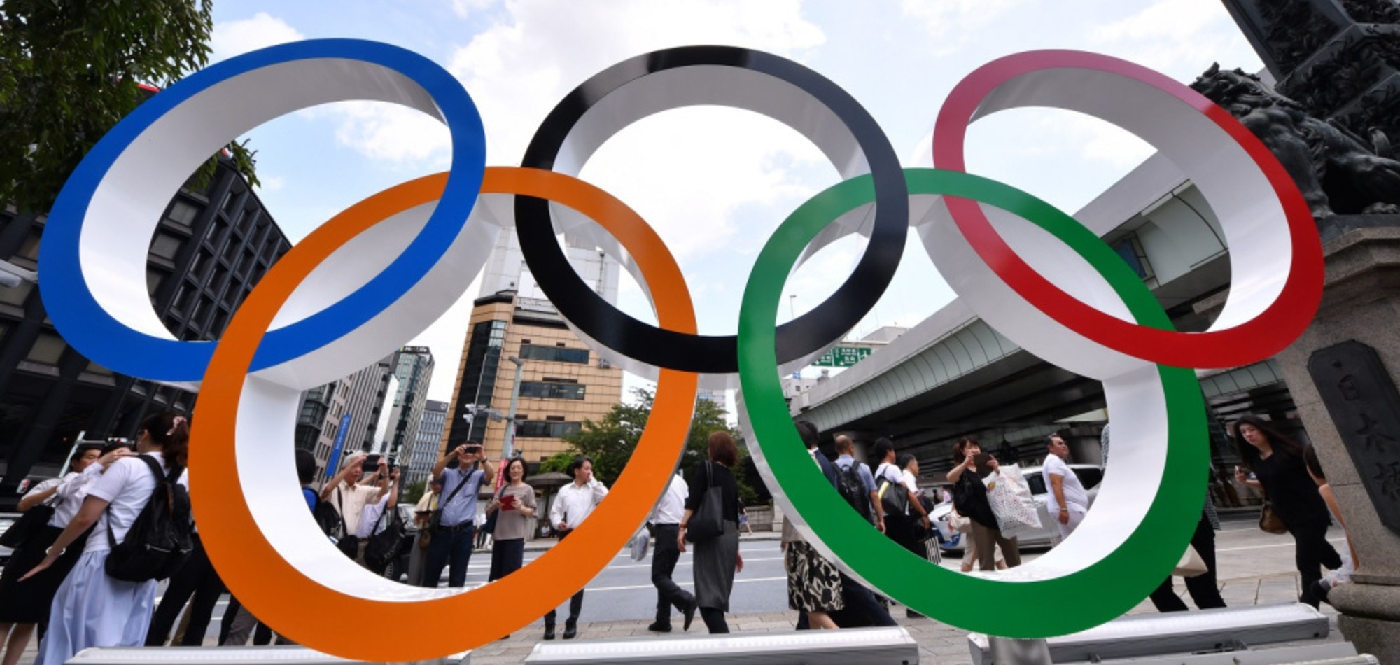 Tokyo 2020: Lord Coe calls for Olympics postponement