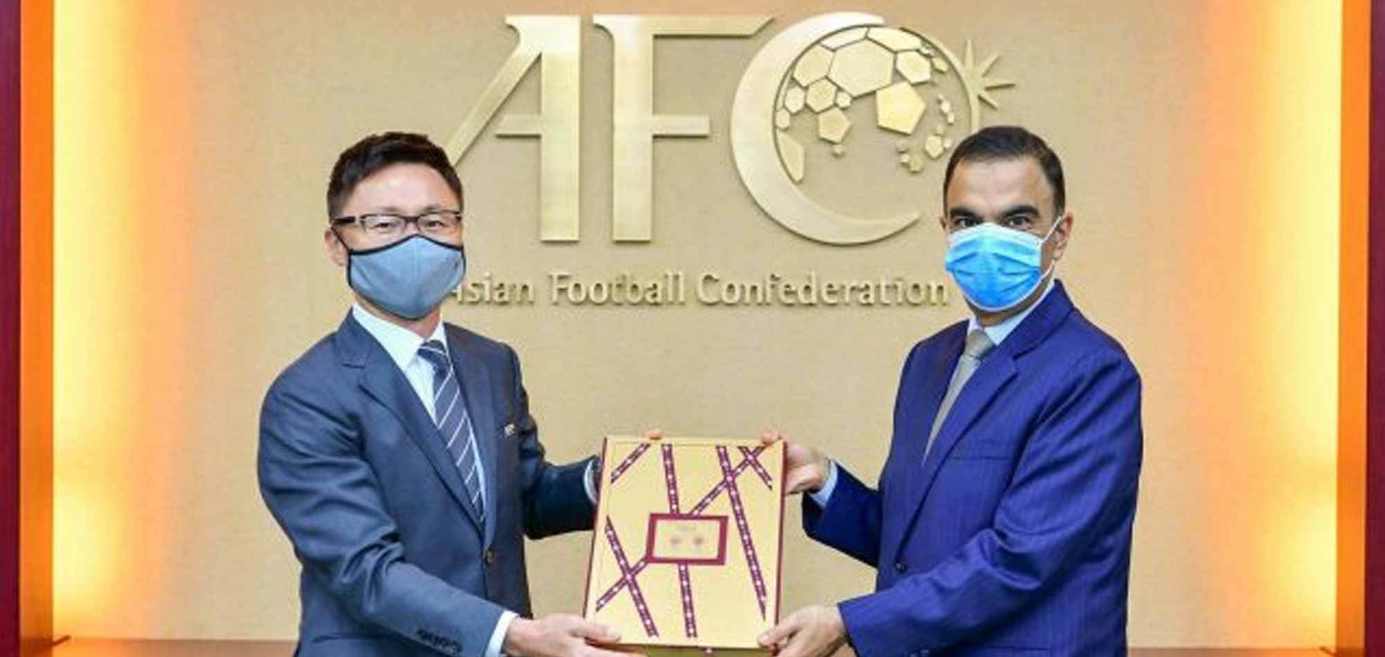 QFA HANDS OVER FOURTH AND FINAL PART OF THE AFC ASIAN CUP 2027 BID FILE