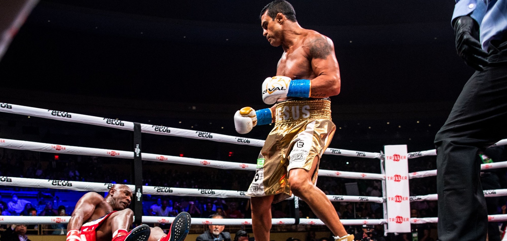 Belfort stop Holyfield in Round 1 at  Triller Fight Club event