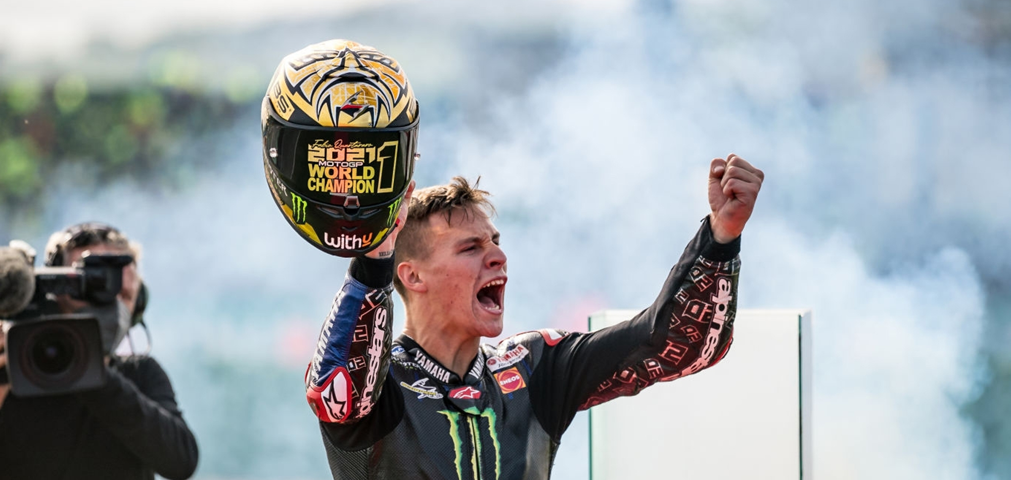 QUARTARARO WINS FIRST MOTOGP TITLE AFTER BAGNAIA CRASHES OUT