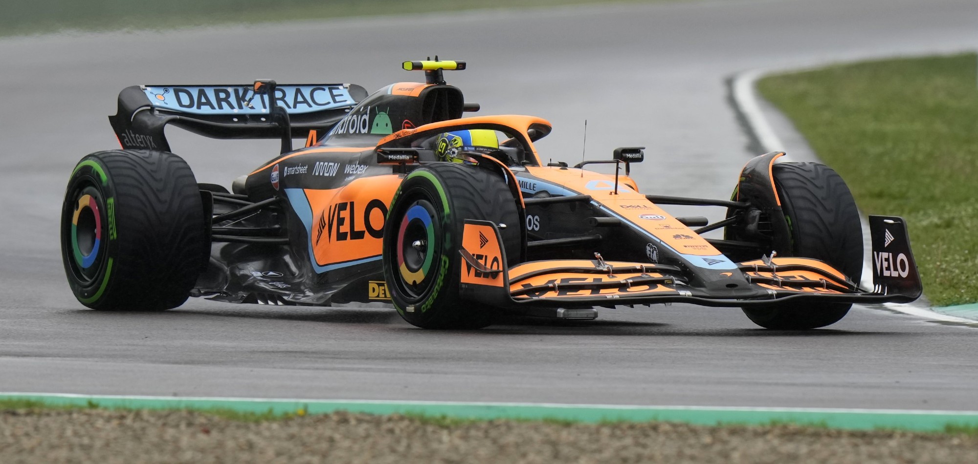 F1 teams strip off the car paint to go faster