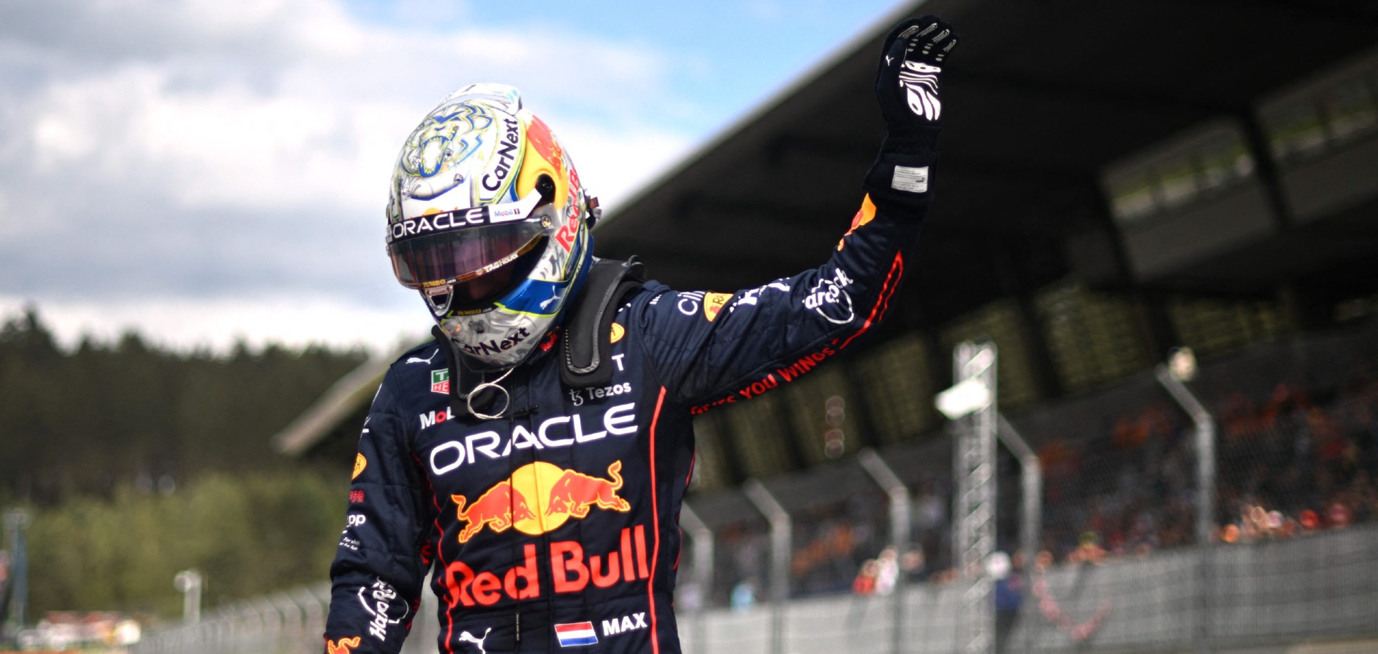 Leader Verstappen claims pole as he sprints to another Red Bull Ring success