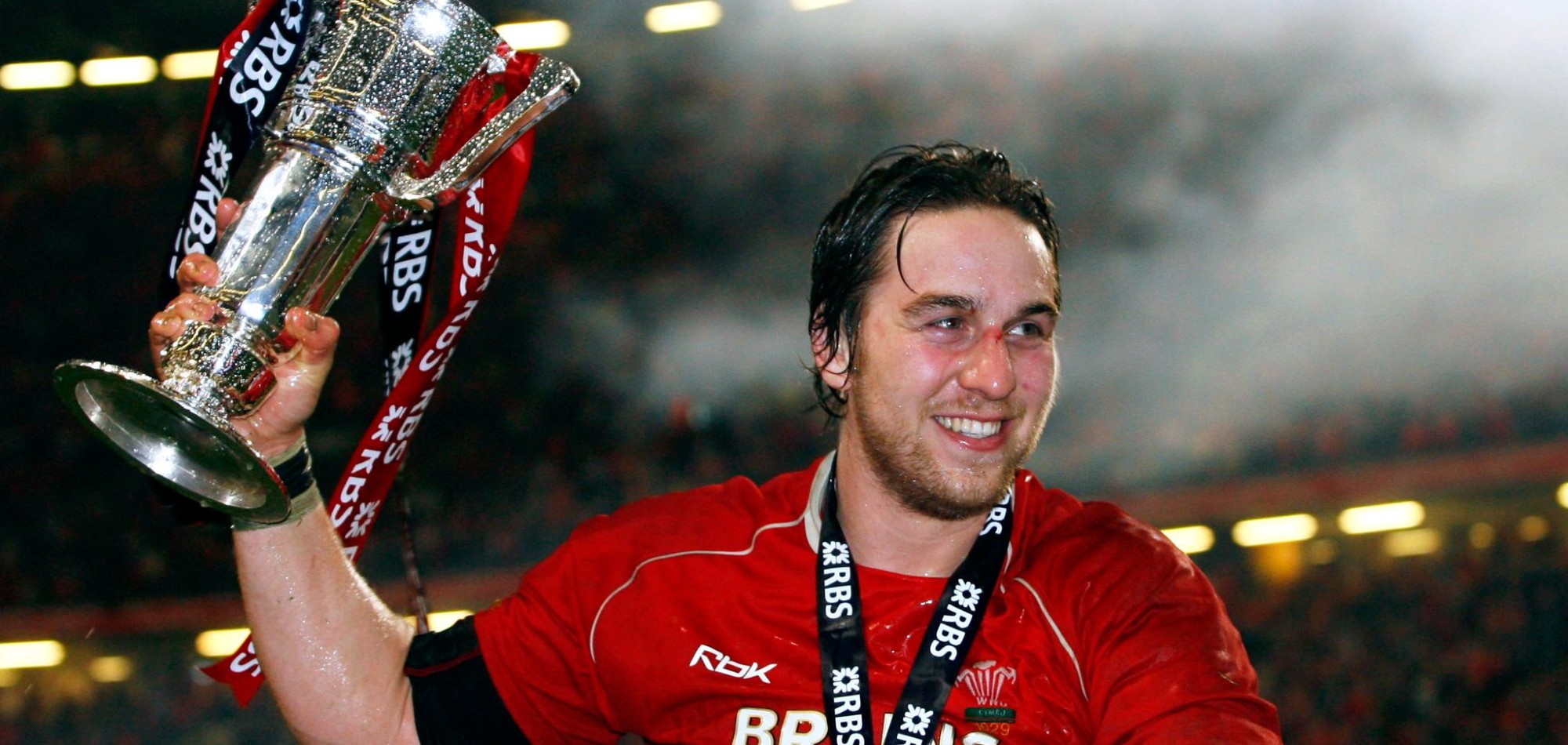 Former Wales captain Jones diagnosed with early onset dementia