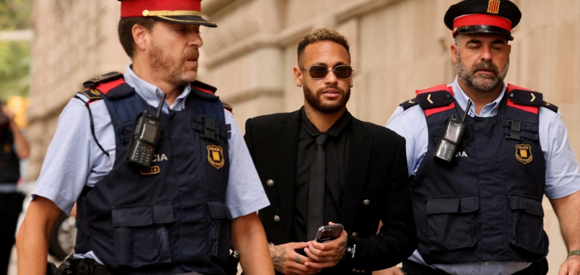 Neymar set to testify on Tuesday on 2013 Barcelona transfer trial