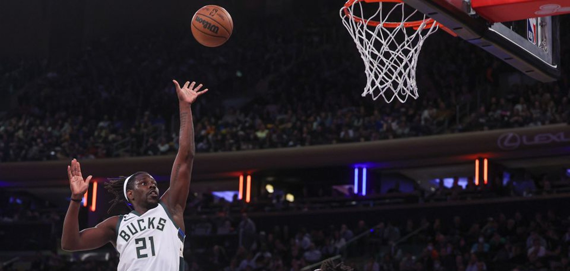 NBA roundup: Jrue Holiday leads Bucks