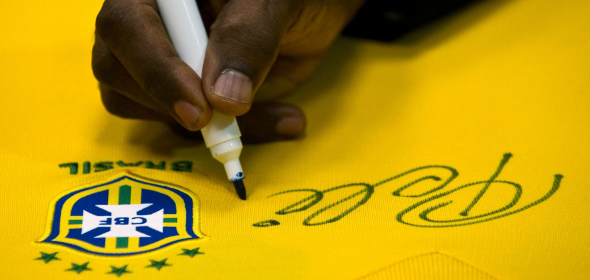 Football great Pele enters Portuguese dictionary as an adjective