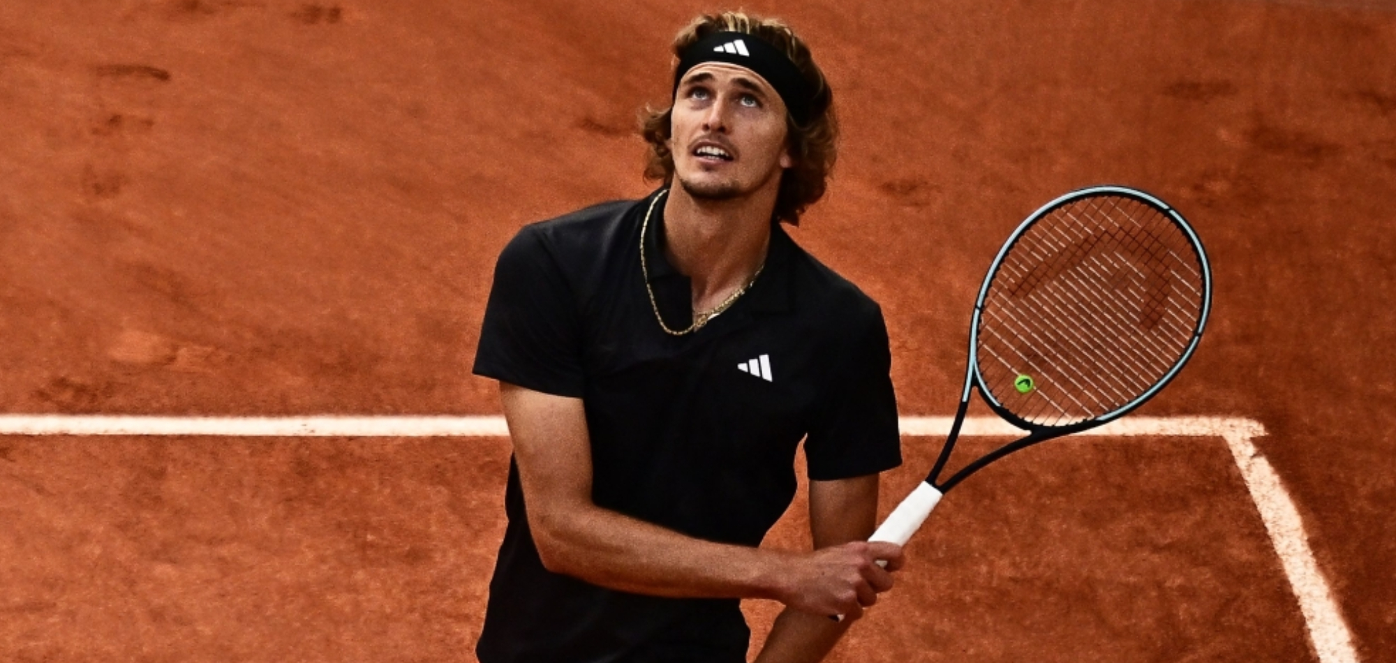 Zverev buries injury misery with French Open semi-final return