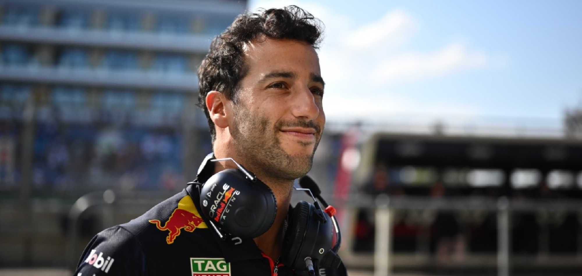 Ricciardo replaces De Vries at AlphaTauri in surprise return to F1 and will race at Hungarian GP