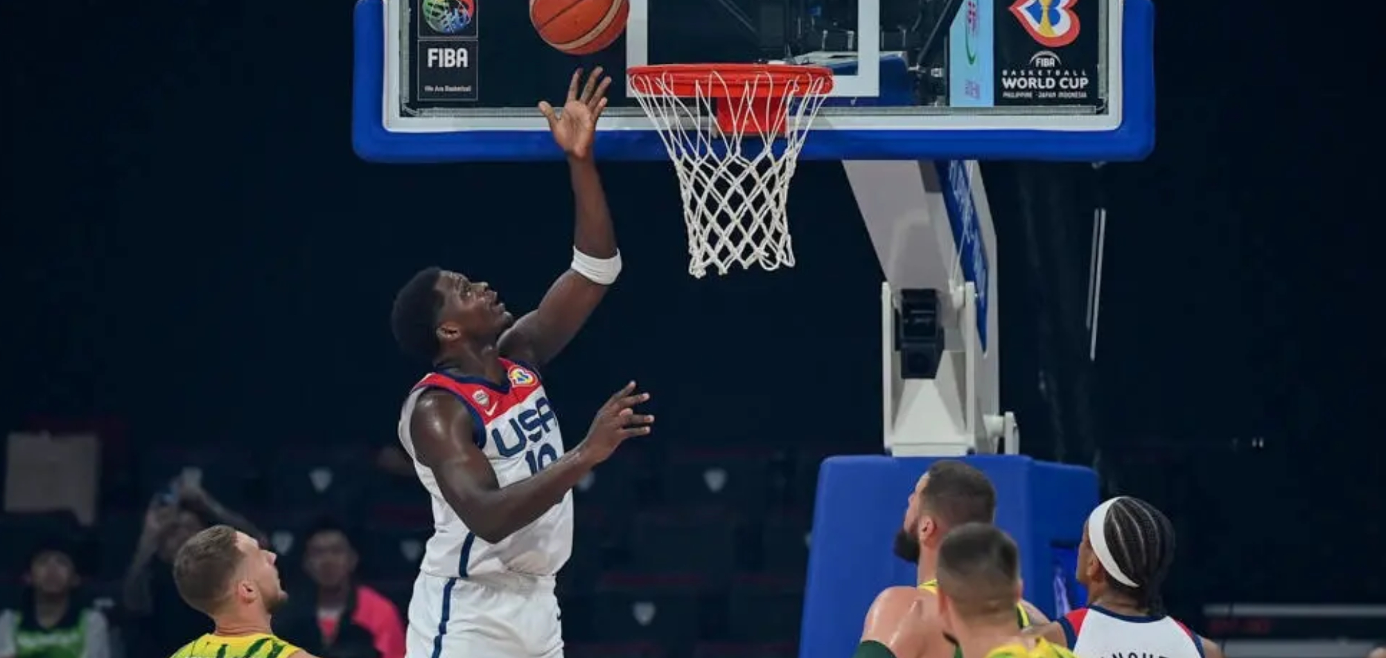 US SUFFER FIRST LOSS AT BASKETBALL WORLD CUP