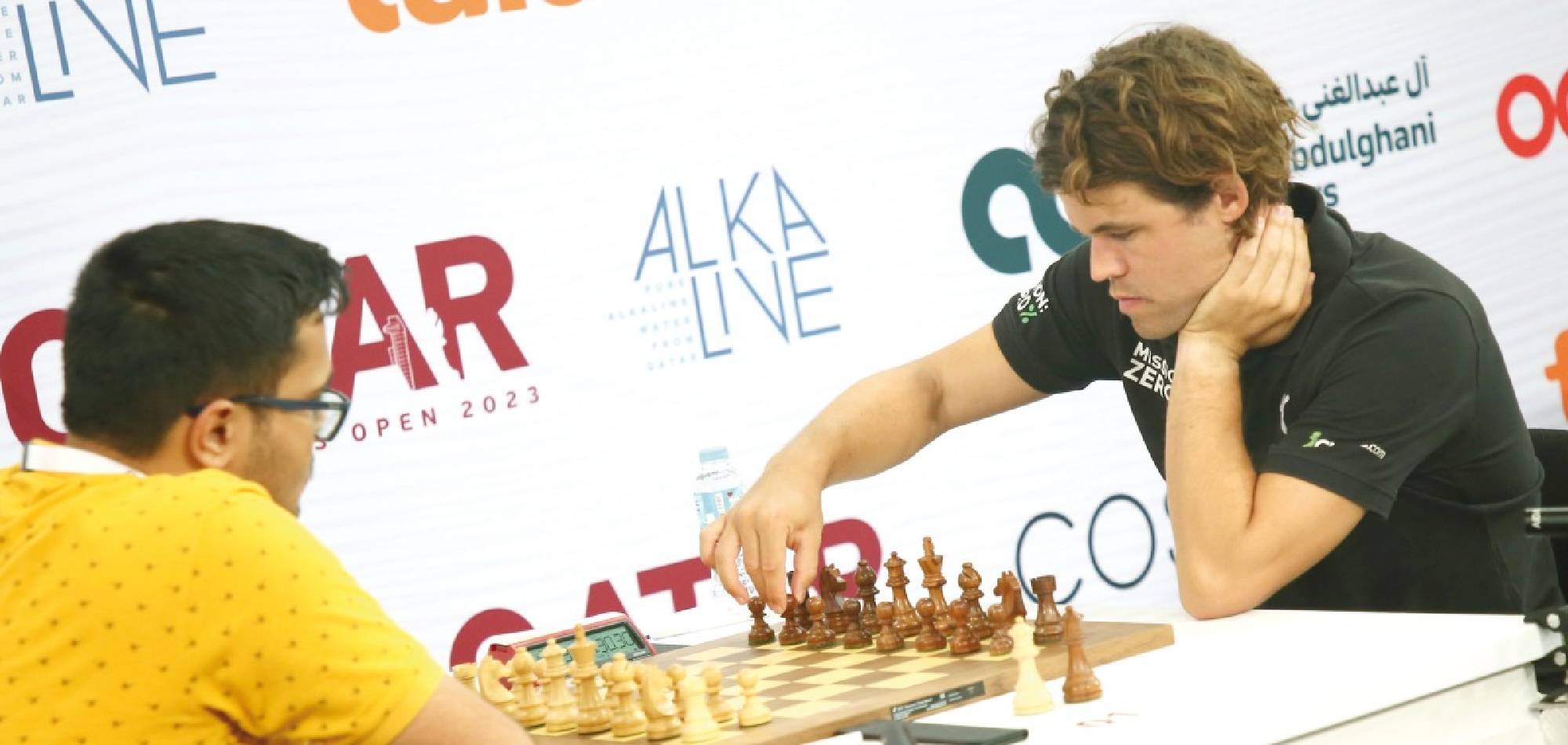 Magnus Carlsen follows Hikaru Nakamura's games at the Qatar Masters 2023 