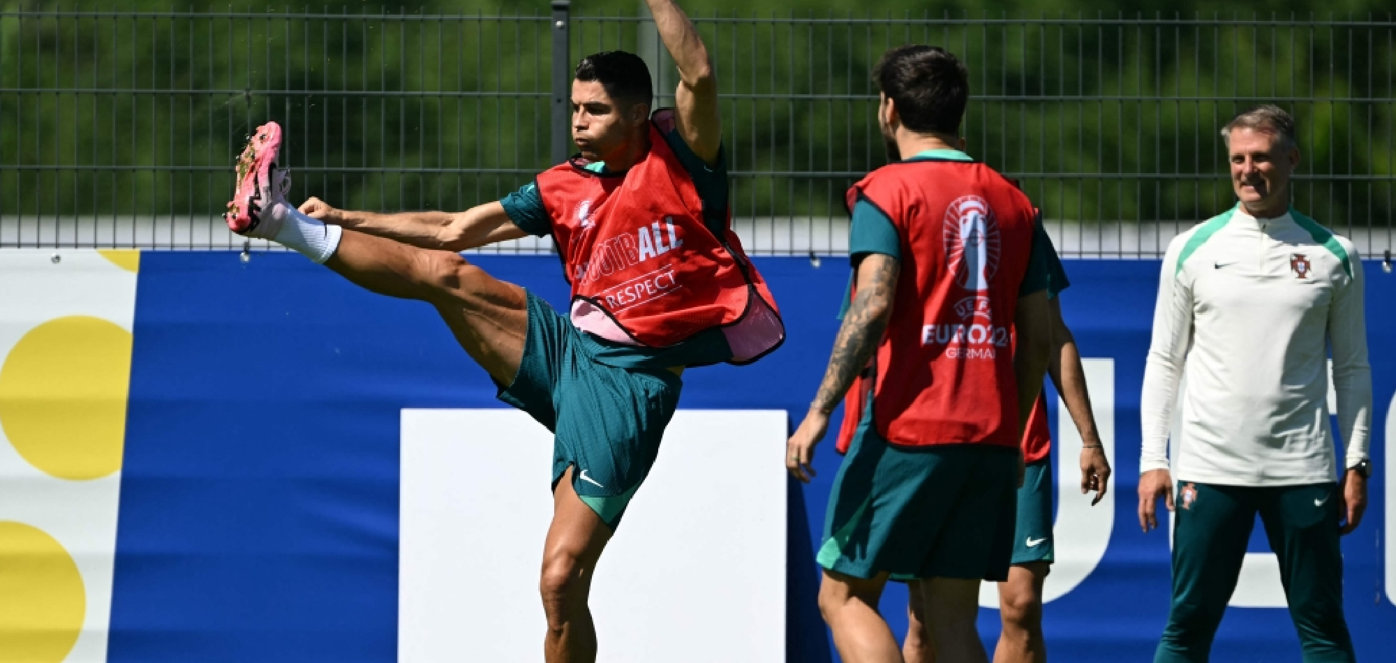 Ronaldo to start Portugal