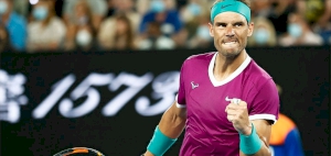 Nadal reaches Australian Open quarterfinals for 14th time