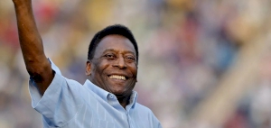 Pele 'super strong' as he recovers from tumor, daughter says