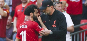 Klopp says Salah is OK after coming off in FA Cup final win