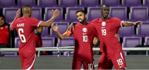 Qatar fight back to draw with Chile