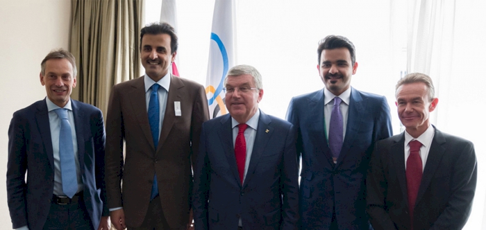 HH THE EMIR MEETS PRESIDENT OF IOC