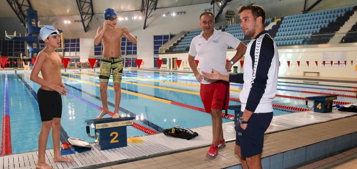 CHAD LE CLOS PRAISES ASPIRE ACADEMY