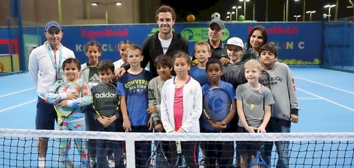 STAR CECCHINATO HOLDS KIDS CLINIC FOR EXXONMOBIL COMMUNITY