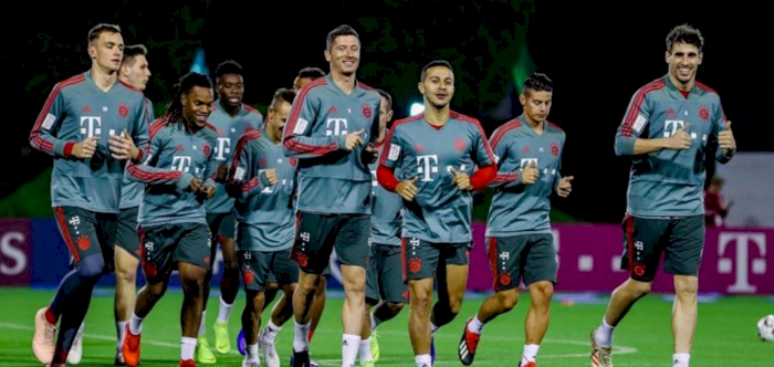 BAYERN MUNICH SQUAD ARRIVE IN DOHA