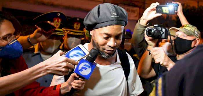 Ronaldinho and brother under house arrest in Paraguay