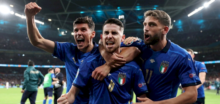 Euro 2020: Italy beat Spain on penalties to reach final