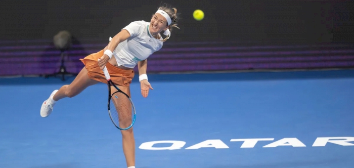 Azarenka recovers from being a set down to qualify for the second round of the Qatar TotalEnergies Open