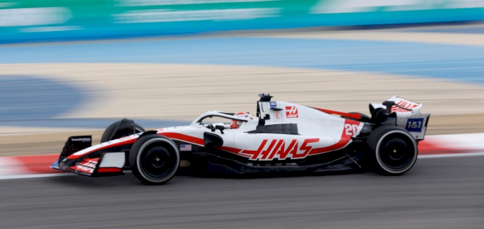  Magnussen fastest in F1 testing, 48 hours after Haas call-up