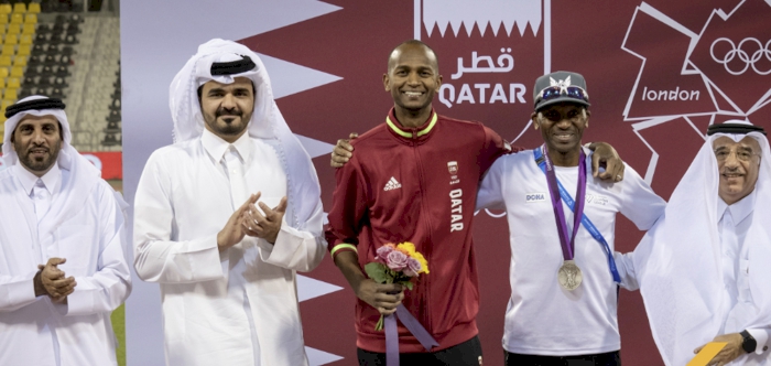 Sheikh Joaan presents Mutaz Barshim with London 2012 Olympics Silver medal