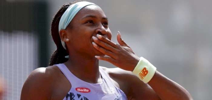 Teenager Gauff books semi-final with straight sets win over Stephens