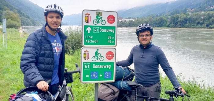 From Paris to Doha, two football fans to attend Qatar 2022 one pedal at a time