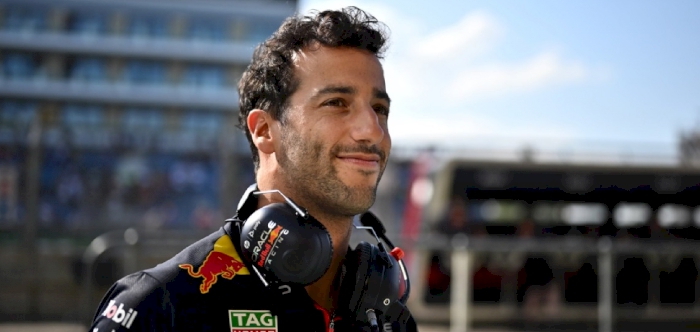 Ricciardo replaces De Vries at AlphaTauri in surprise return to F1 and will race at Hungarian GP