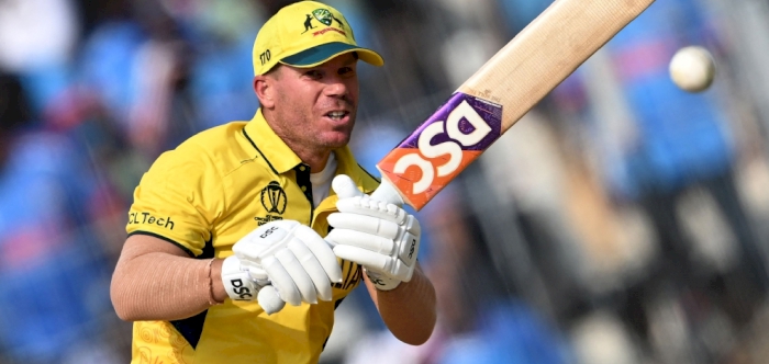 Warner beats Tendulkar