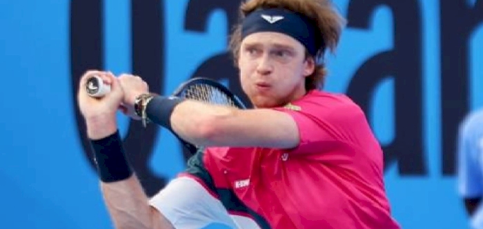 Red-hot Lehecka shocks Alcaraz; Rublev through