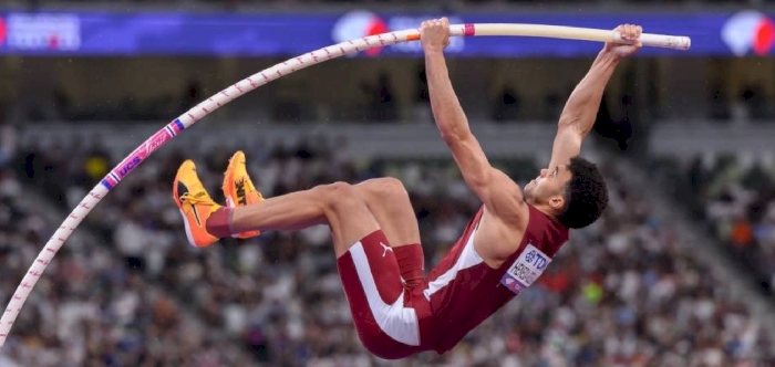 Seif Mohamed Sets Multiple Records to Reach World Pole Vault Final