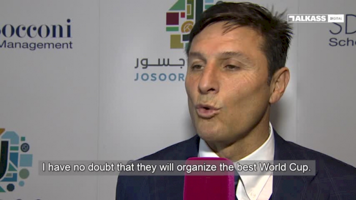 Guest speaker Javier Zanetti, Vice President at FC Internazionale and member of the Organising Committee for FIFA Competitions leads a workshop for Josoor Institute.